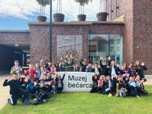 Posjet osnovnoškolaca iz Otočca Muzeju bećarca u Pleternici