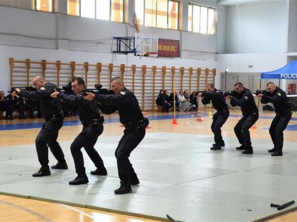 U Gospiću održan Dan otvorenih vrata policije