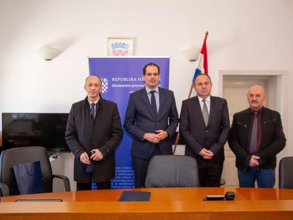 Bliži se završetak izgradnje zgrade Središnje pismohrane zemljišnih knjiga RH u Gospiću