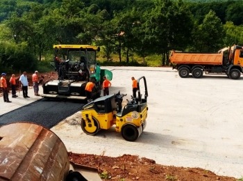 Ličko-senjska županija - Privode se kraju radovi na izgradnji igrališta u Švici