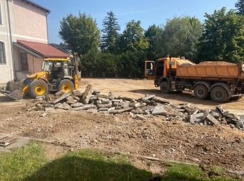 Ličko-senjska županija - Započela velika obnova na uređenju upravne zgrade i okoliša Ličko-senjske županije