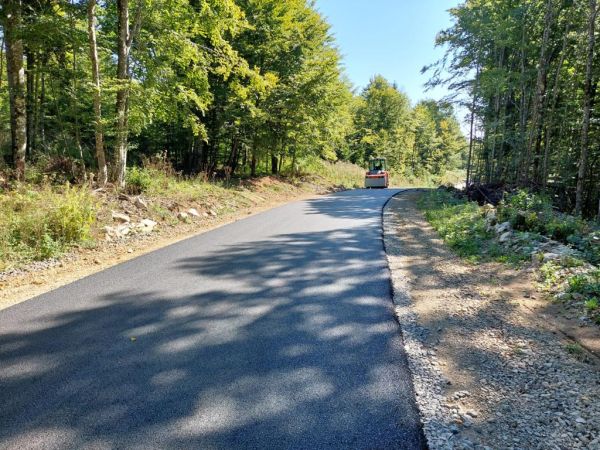 Zajedničko ulaganje društva „Hrvatske šume“, Uprave šuma Gospić i Županijske uprave za ceste Ličko-senjske županije