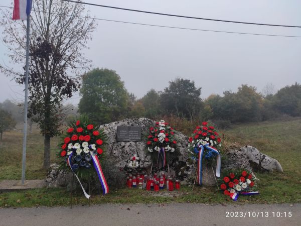 Obilježena 32. obljetnica pogibije pripadnika vojne policije u Starom Selu kod Otočca