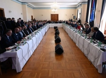 Ličko-senjska županija - Održan sastanak Otočnog vijeća: 8,5 milijuna eura dodjeljeno Ličko-senjskoj županiji za projekte u Novalji