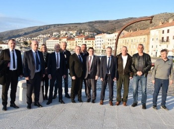 Ličko-senjska županija - Potpisan ugovor o gradnji centra za branitelje u Senju: ruševni Ožegovićianum postaje reprezentativno zdanje