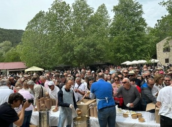 Ličko-senjska županija - Povodom praznika rada te blagdana sv. Josipa u NP Krka posjetiteljima podijeljene tisuće sadnica lavande, lovor višnje i graha