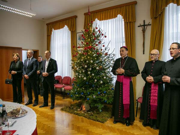 Novoizabrani biskup mons. Marko Medo održao tradicionalno božićno primanje u Gospiću
