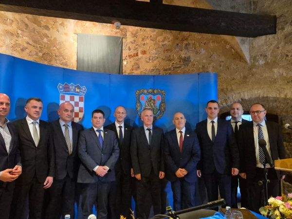 Svečana sjednica Gradskog vijeća i izložbe obilježile Dan grada Senja