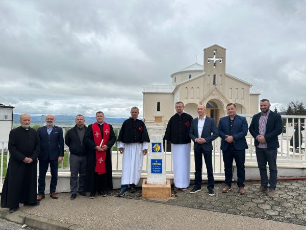 U Udbini postavljen kamen temeljac oznake Camino rute El Camino de Santiago – Put svetog Jakova