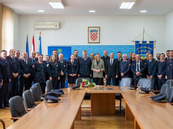 Župan Petry održao prijem za sve predstavnike vatrogastva s područja županije povodom Dana vatrogasaca i blagdana sv. Florijana
