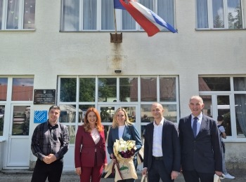 Ličko-senjska županija - Župan Petry i načelnik Miletić obišli obnovljene prostorije Osnovne škole “Milan Sekulić” u Lovincu