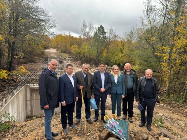 Ministar Oleg Butković u službenom posjetu Općini Lovinac Ministar Oleg Butković u službenom posjetu Općini Lovinac