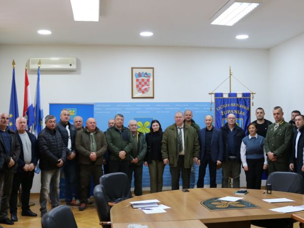 Župan Petry s lovačkim udrugama potpisao ugovore vrijedne preko 87 tisuća eura