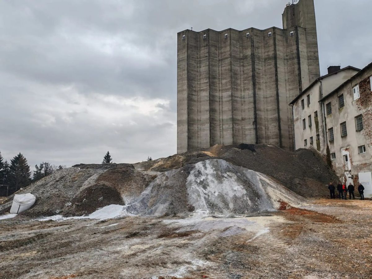 Ministarstvo zaštite okoliša i zelene tranzicije i Fond za zaštitu okoliša i energetsku učinkovitost objavili poziv za dostavu podataka radi uklanjanja otpada Ministarstvo zaštite okoliša i zelene tranzicije i Fond za zaštitu okoliša i energetsku učinkovitost objavili poziv za dostavu podataka radi uklanjanja otpada