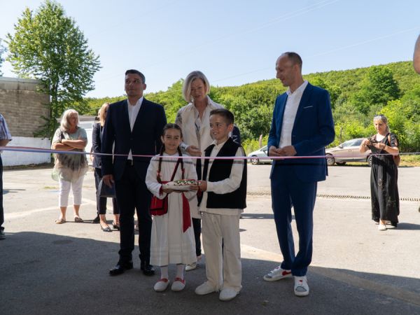U Otočcu prigodnom svečanošću otvorena tvornica za proizvodnju peleta od ovčje vune