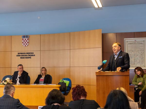Jednoglasno usvojen proračun Ličko-senjske županije za 2025. godinu