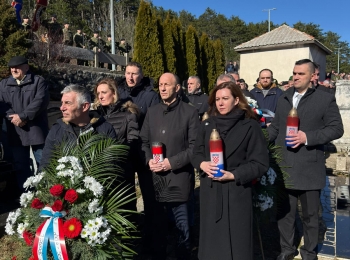 Ličko-senjska županija - U Krivom Putu obilježena 32. obljetnica pogibije heroja Domovinskog rata Damira Tomljanovića – Gavrana