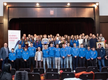 Ličko-senjska županija - Održan Dan sporta Ličko-senjske županije: Dodijeljene nagrade najboljim sportašima i sportskim djelatnicima