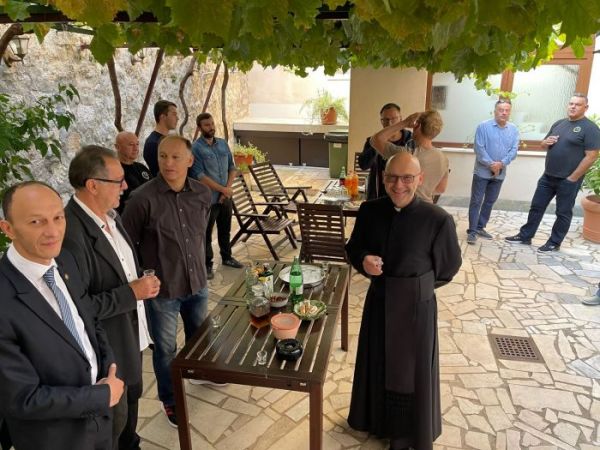 ŽUPAN ERNEST PETRY NA 16. MEMORIJALNOM RUKOMETNOM TURNIRU “ROBERT BARBIĆ- BELI”