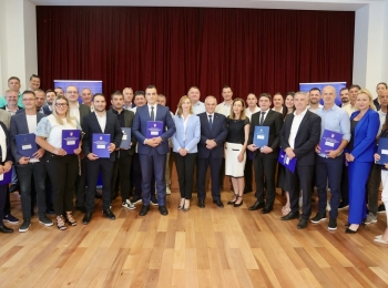 Ličko-senjska županija - Ličko-senjskoj županiji dodijeljeno 103 tisuće eura za hitnu medicinsku službu u Donjem Lapcu i energetsku obnovu ambulante u Udbini