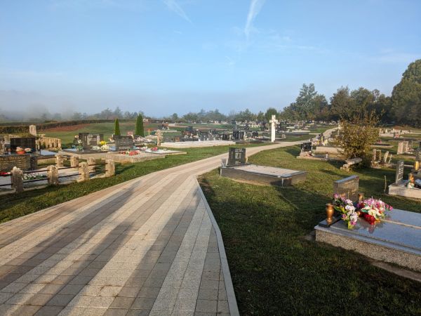 Dovršena druga faza rekonstrukcije i uređenja mjesnog groblja u Lovincu