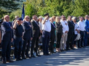 Ličko-senjska županija - Obilježena 33. godišnjica pogibije policijskih službenika u Žutoj Lokvi