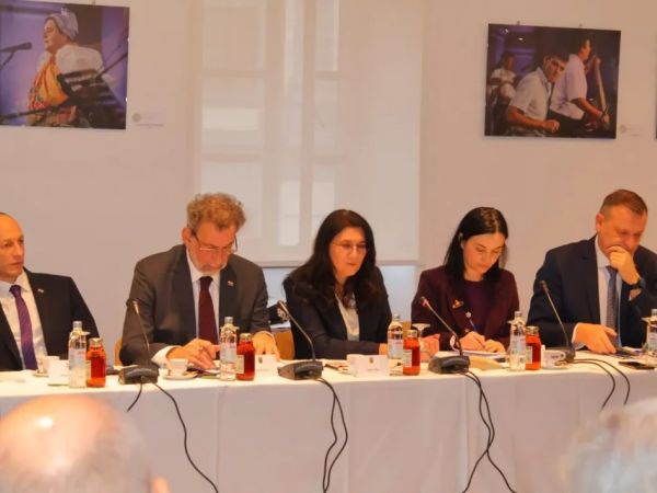 Župan Petry na 17. sastanku Vlade sa županima, predstavnicima Udruge gradova i Hrvatske zajednice općina
