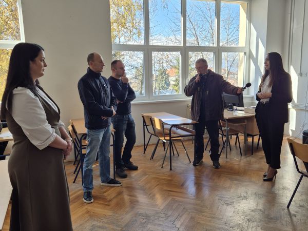 Ličko-senjska županija uložila 25.375 eura u nabavu suvremenog simulatora zavarivanja za potrebe Strukovne škole Gospić Ličko-senjska županija uložila 25.375 eura u nabavu suvremenog simulatora zavarivanja za potrebe Strukovne škole Gospić