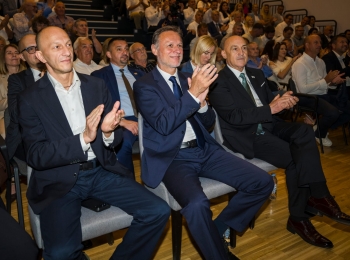 Ličko-senjska županija - Novalja proslavila Dan Grada: Istaknuti brojni kapitalni projekti i demografski rast od 16 posto
