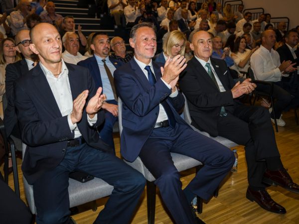 Novalja proslavila Dan Grada: Istaknuti brojni kapitalni projekti i demografski rast od 16 posto