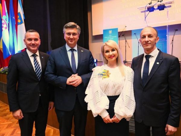 Marianna Ilkiv, ukrajinska umjetnica koja je očarala Gospić, nagrađena medaljom ukrajinskog ministra obrane za podršku oružanim snagama