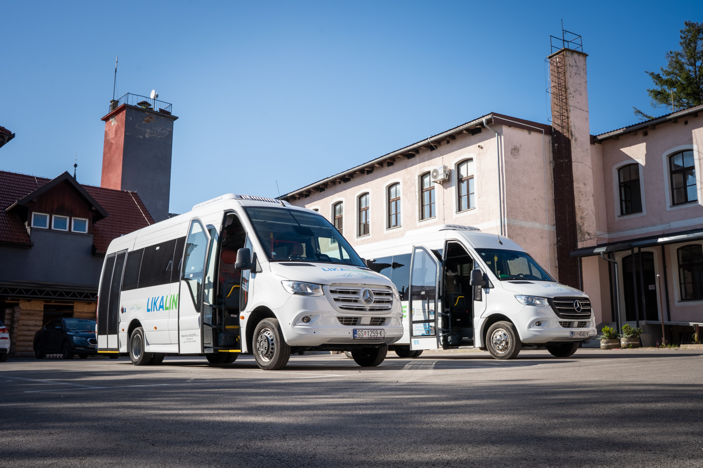 Ličko-senjska županija svim učenicima srednjih škola sa područja Ličko-senjske županije koji koriste javnu uslugu prijevoza putnika Lika Line financira trošak kupnje pametne kartice i u novoj školskoj Ličko-senjska županija svim učenicima srednjih škola sa područja Ličko-senjske županije koji koriste javnu uslugu prijevoza putnika Lika Line financira trošak kupnje pametne kartice i u novoj školskoj