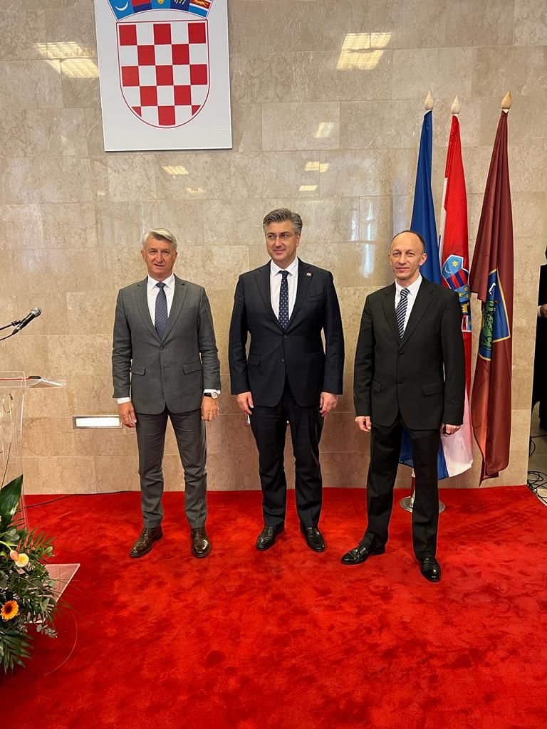 Premijer Andrej Plenković posjetio Pag i održao radni sastanak u Novalji